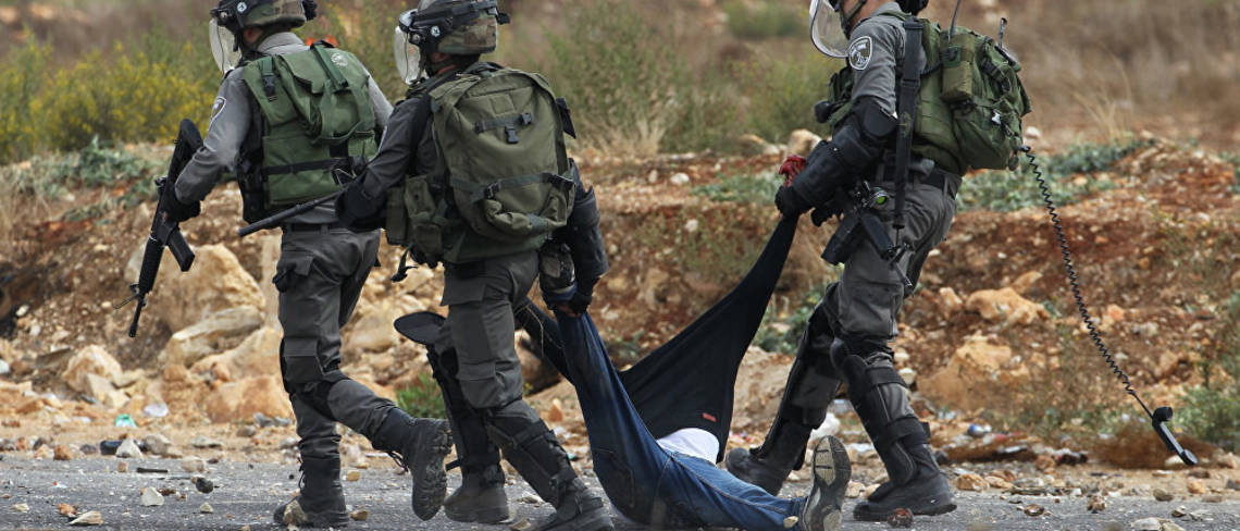 اعتقال 8 من الشباب الفلسطيني من قبل قوات من الجيش الاسرائيلي