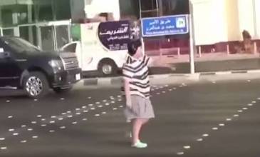مراهق سعودي يرقص "الماكارينا" فيُسجن بعدها !