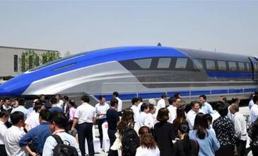 بالفيديو .. قطار ماجليف الاعلى سرعة في الصين