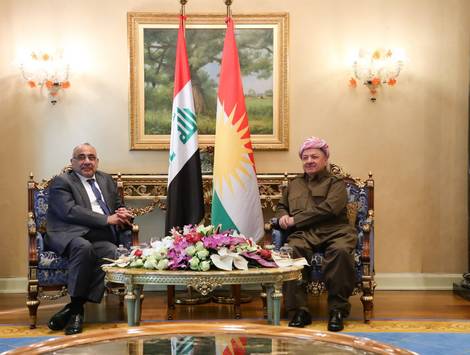 السيد عادل عبد المهدي يلتقي زعيم الحزب الديمقراطي الكردستاني السيد مسعود البارزاني