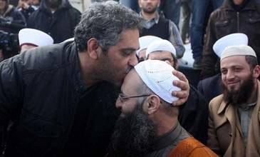 حكمت المحكمة  اللبنانية باعدام الاسير و سجن فضل شاكر